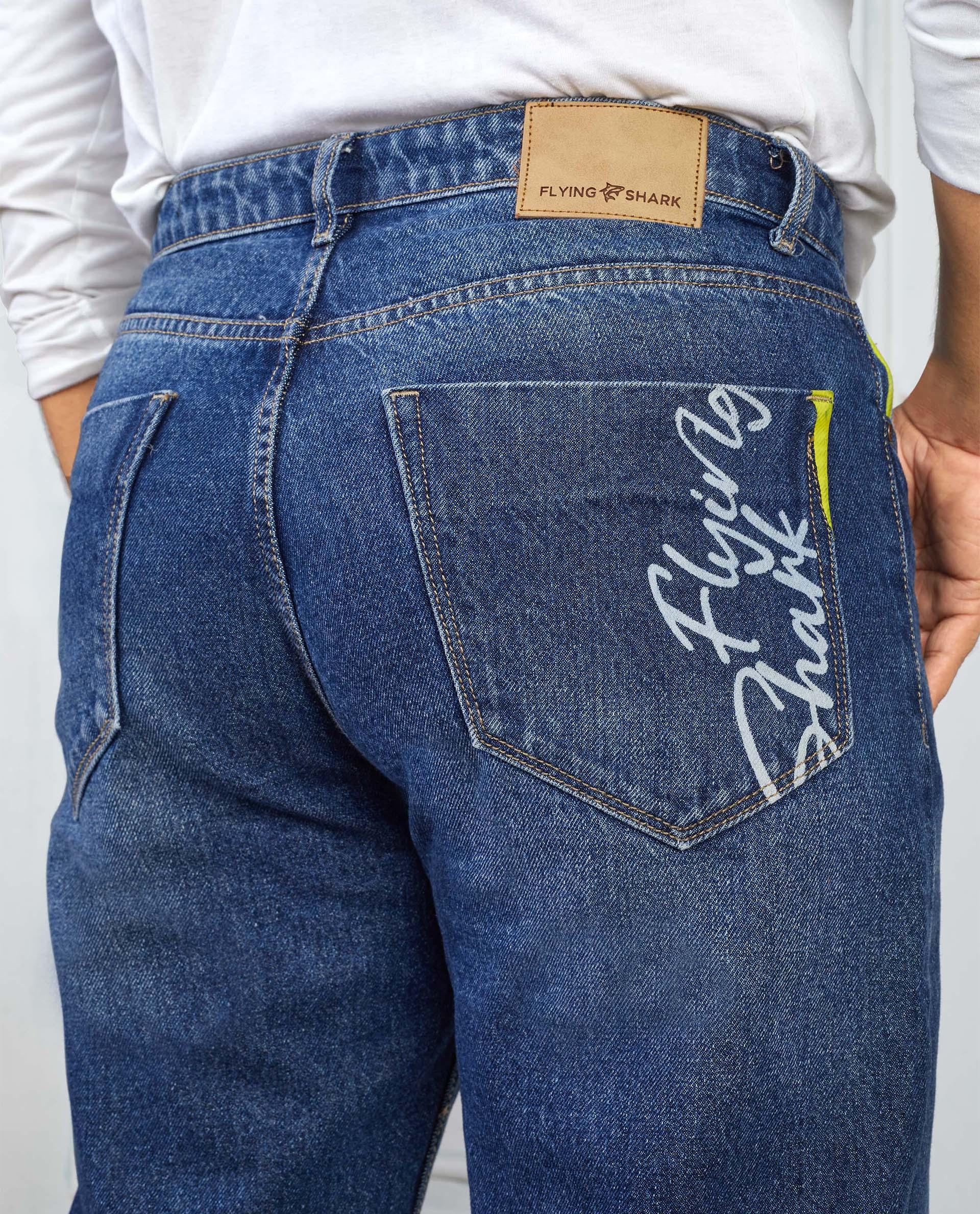 MEDIUM BLUE STRAIGHT FIT JEANS