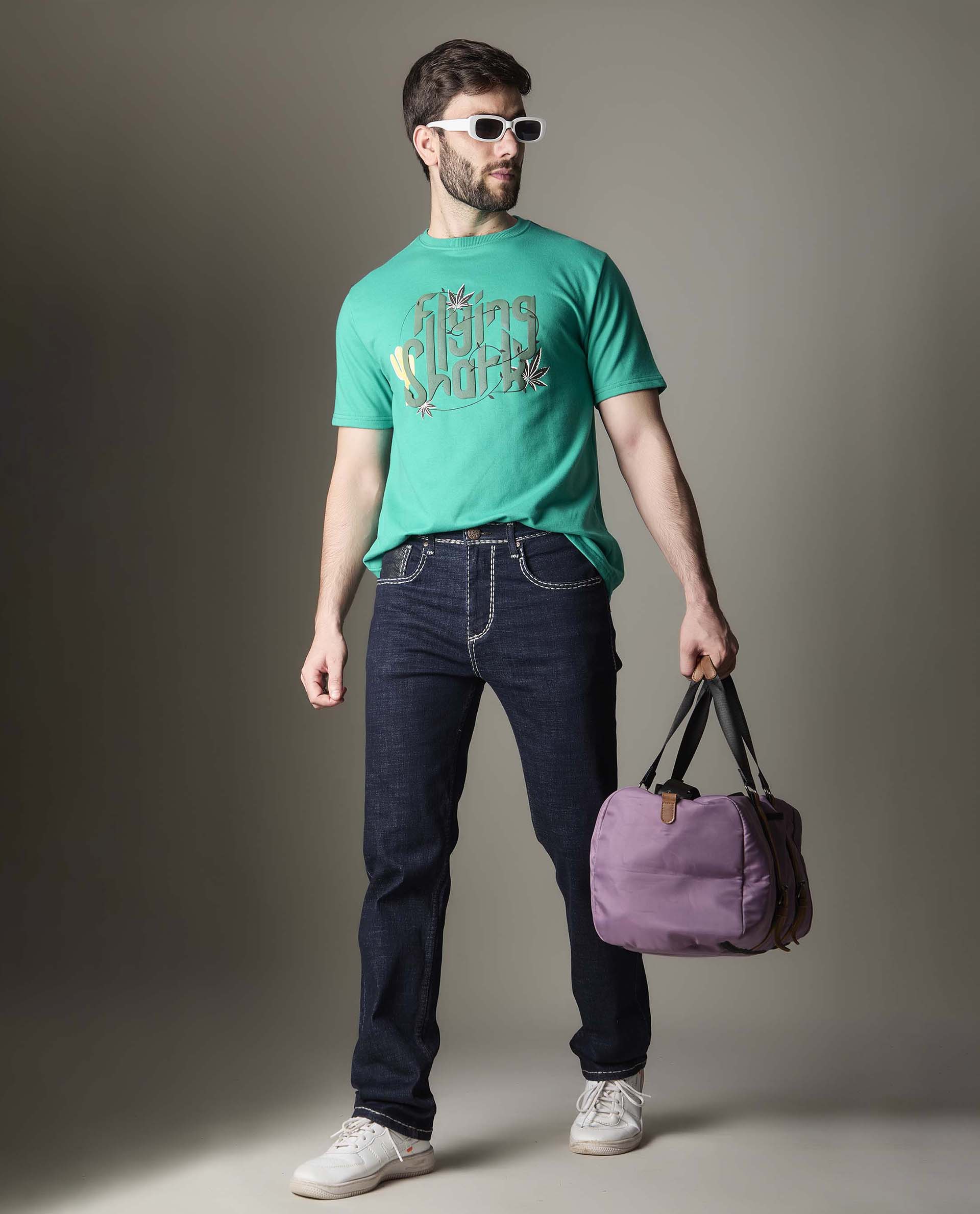 Dark Wash Bold White Heavy Style