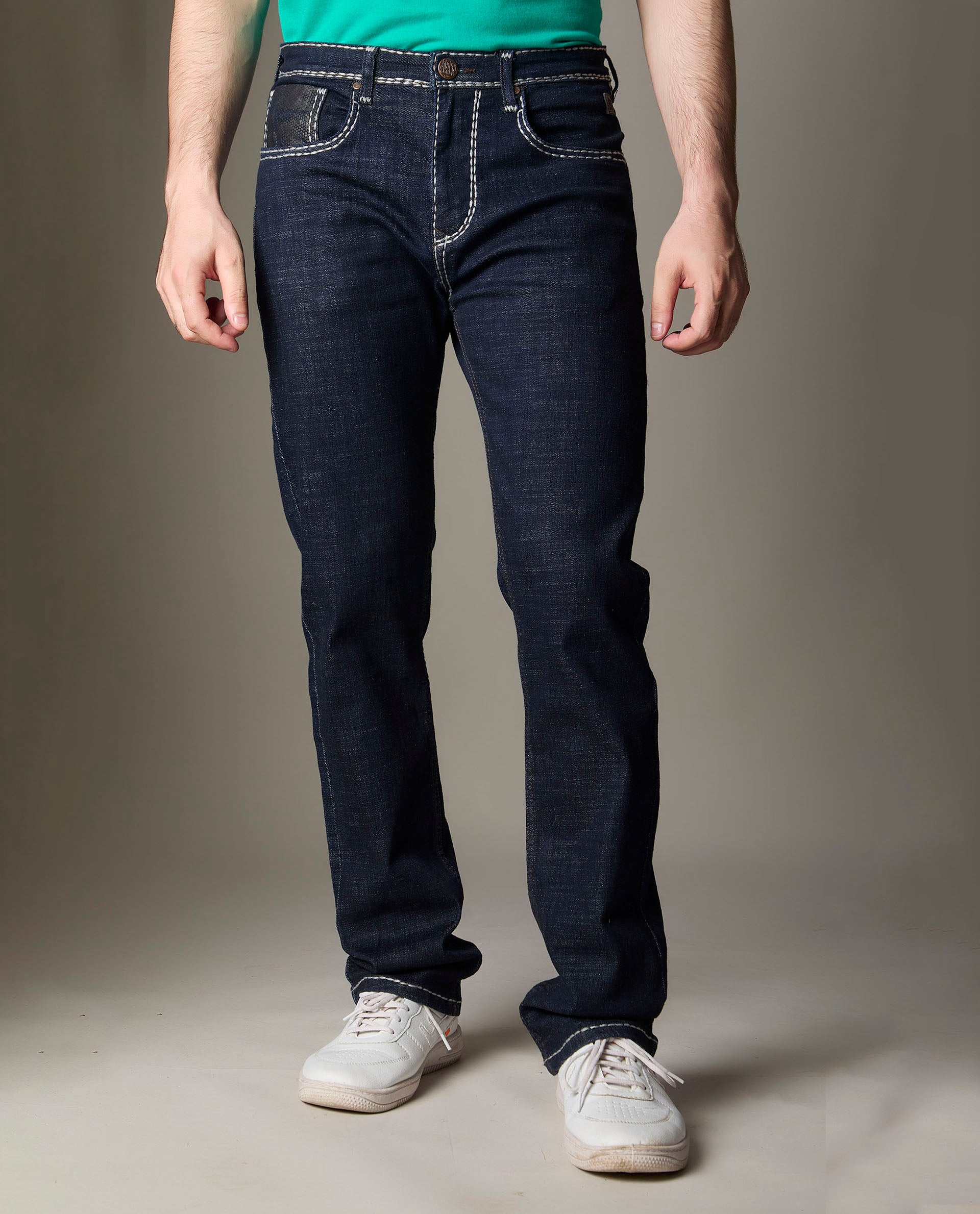 Dark Wash Bold White Heavy Style