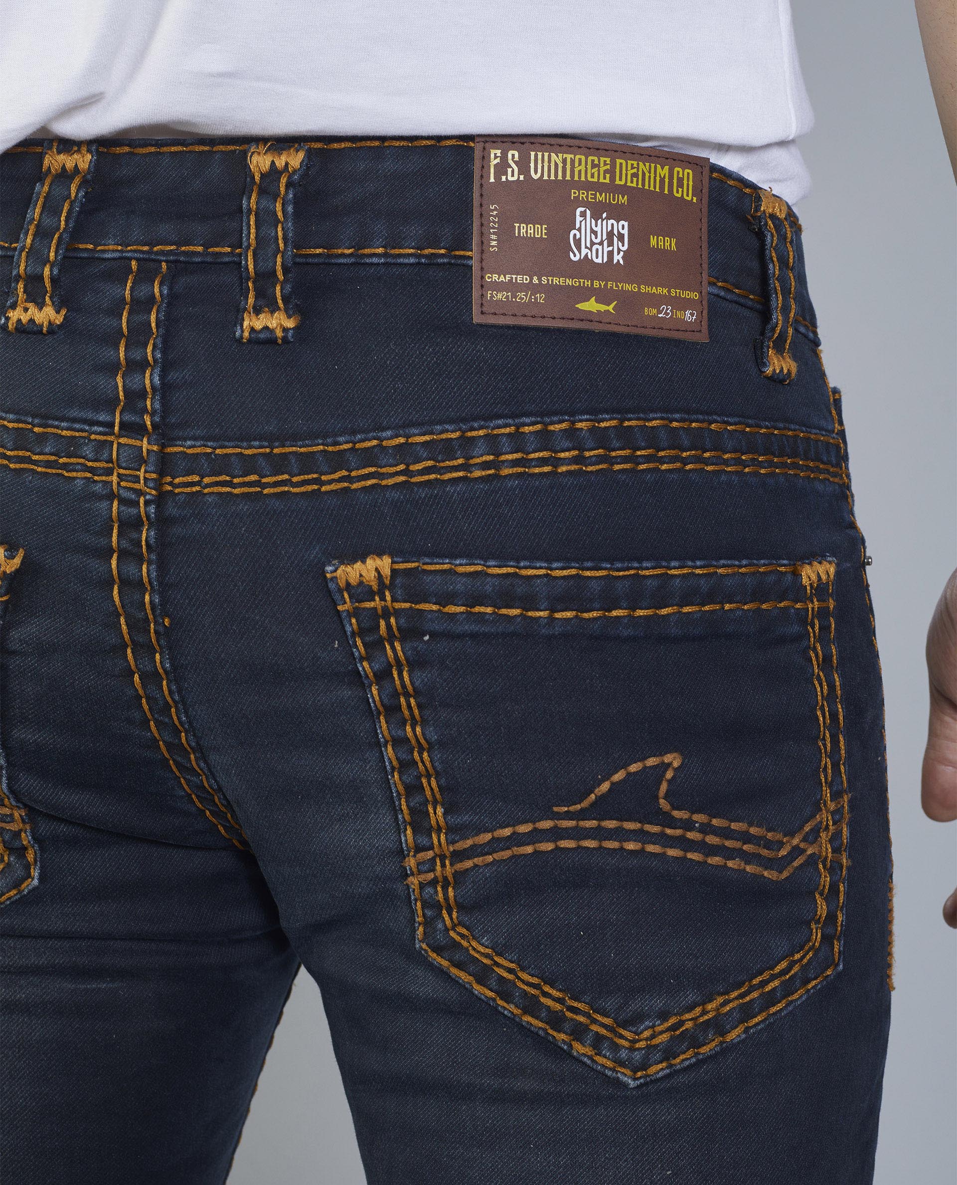 Men’s Vintage Indigo Slim Fit Jeans