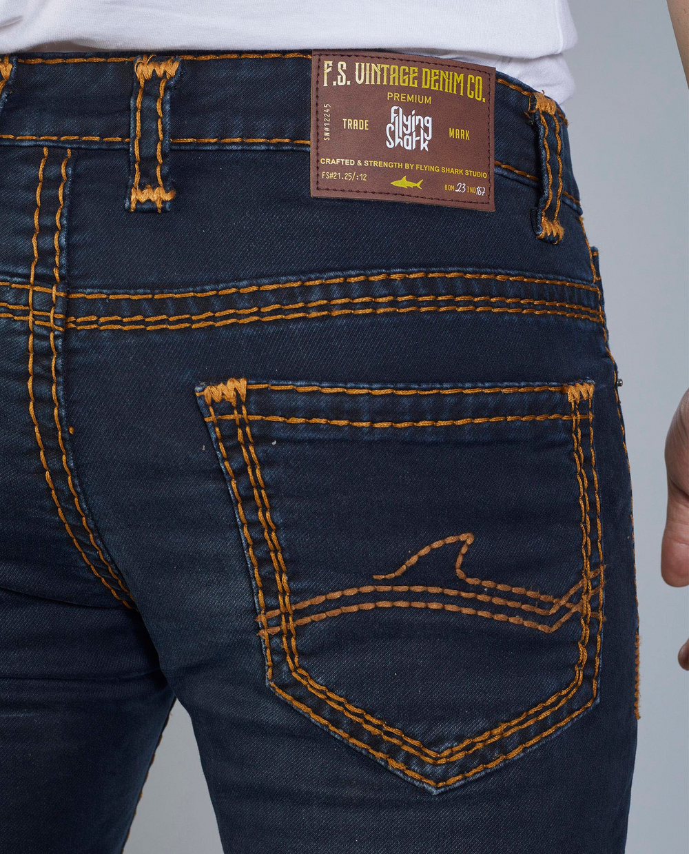 Men’s Vintage Indigo Slim Fit Jeans Flying Shark