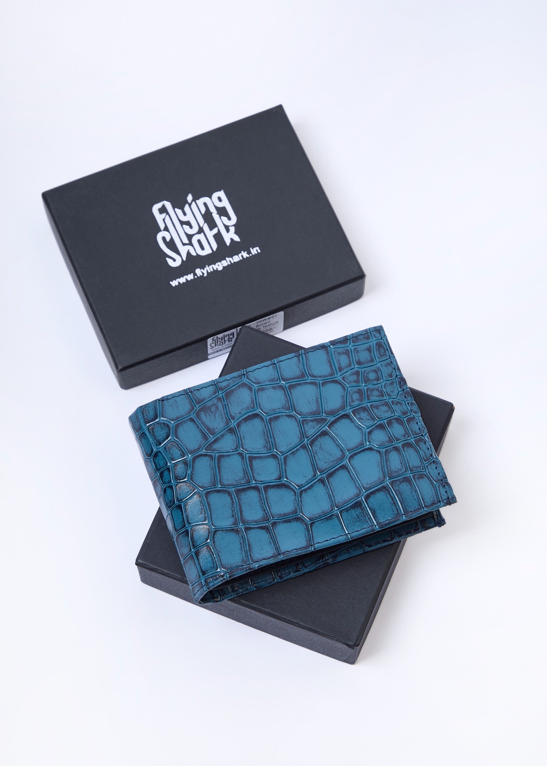 Flying Shark Tan Leather Wallet – Elegance Meets Functionality